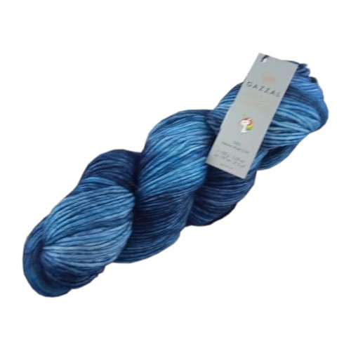 gazzal unicorn 1361 odcienie niebieskiego ręcznie malowana wełna merino.jpg