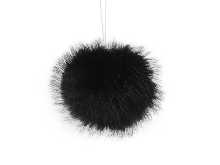 mini pompon czarny futwrkowy.jpg