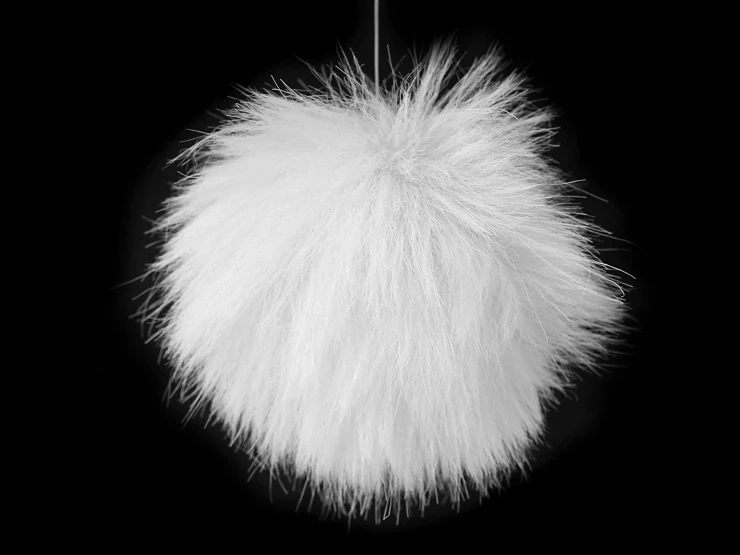 pompon mały do czapki biały.webp