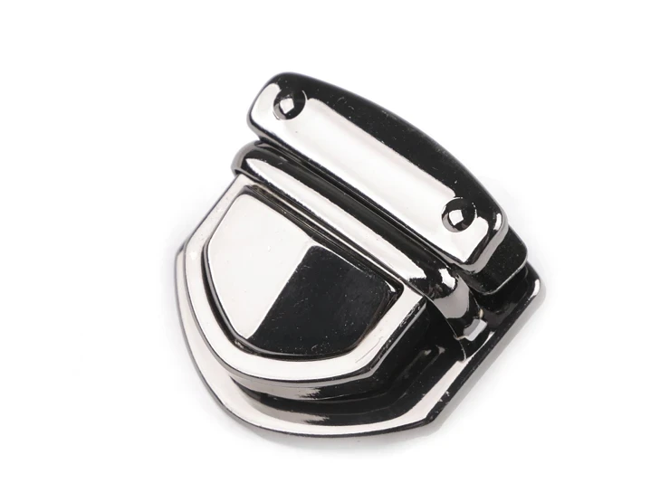 czarne z połyskiem zapięcie metalowe do torby plecaczka małe.jpg