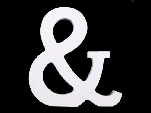 drewniane litery 3d symbole