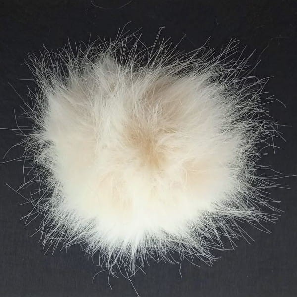 pompon do czapki ecru pompony do czapek.jpg